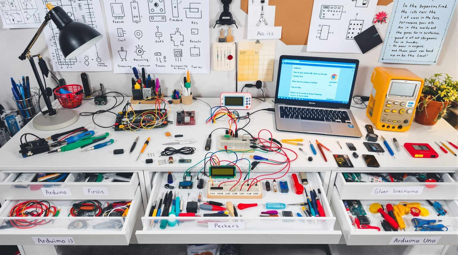 Outils incontournables pour débuter en électronique et programmation Arduino sur mon-club-elec.fr