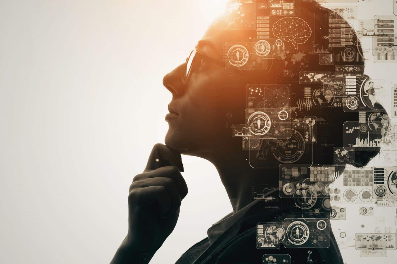 Profil d’une femme avec interfaces numériques futuristes